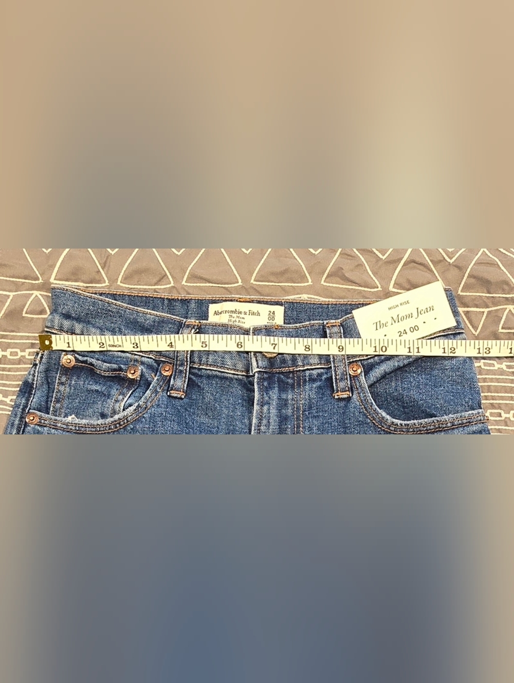 Abercrombie High Rise The Mom Non Distressed Jeans Size 00/24 - Picture 6 of 8